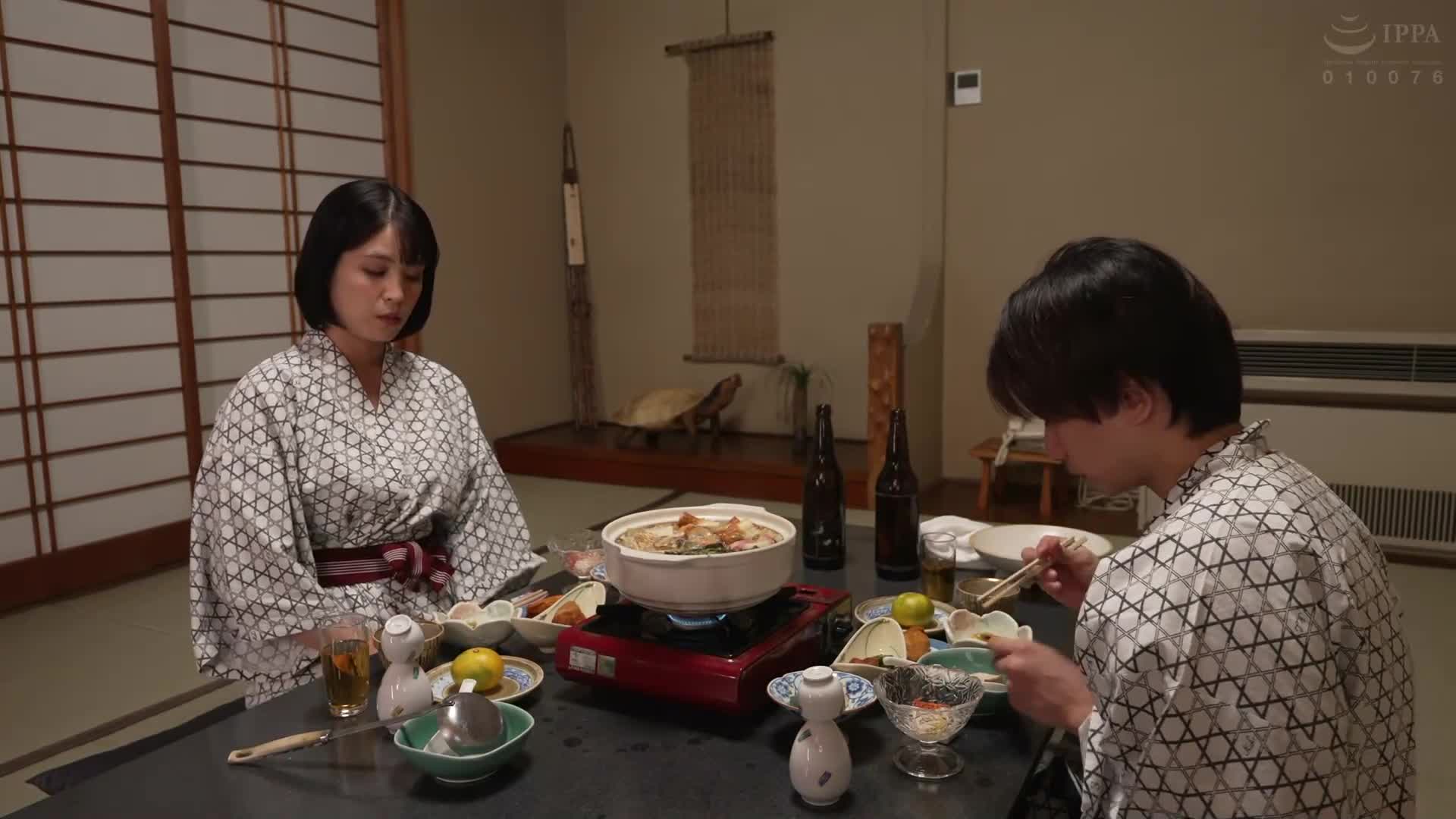 旅行中的母子二人組 玉城夏帆 - AV大平台 - 中文字幕，成人影片，AV，國產，線上看