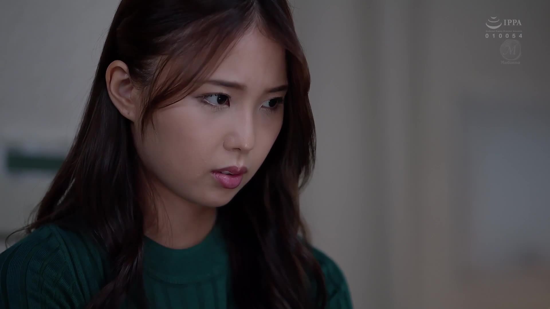 「我每週三天與妻子發生性關係。 」從一個自吹自擂每週和妻子發生性行為的朋友那裡，成功地將他的妻子每週5天、每次3到4次、總共18次中出，成功地搶走了她。市來真尋 - AV大平台 - 中文字幕，成人影片，AV，國產，線上看