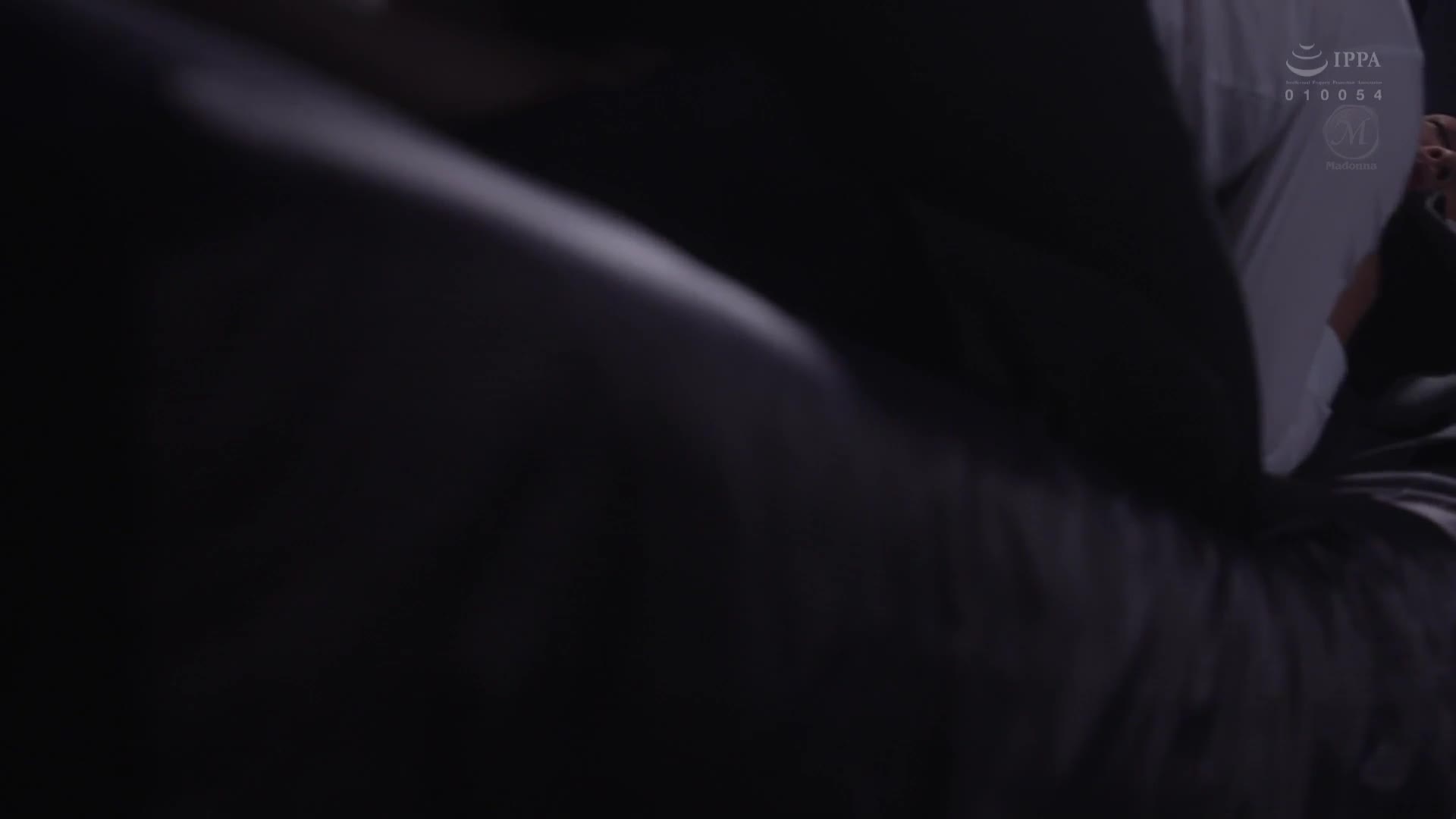 「我再也喝不下去了...」喝醉的女上司被迫穿著無防備的絲襪 橘瑪麗 - AV大平台 - 中文字幕，成人影片，AV，國產，線上看