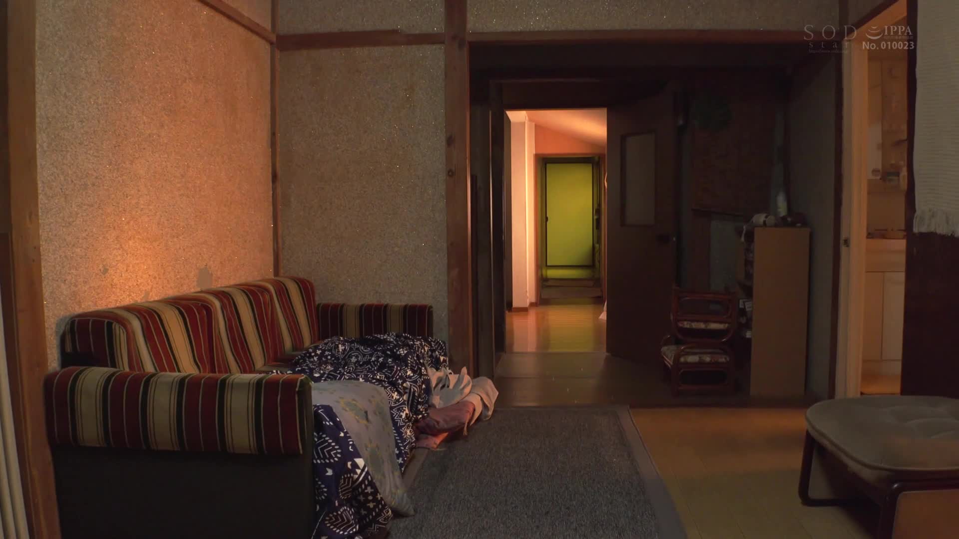 完全監視度假村打工賓館 實習工作地點是管理人安裝了許多隱藏攝像頭的旅館 被獵擊的胆怯高挑女大學生 綾瀬天 - AV大平台 - 中文字幕，成人影片，AV，國產，線上看