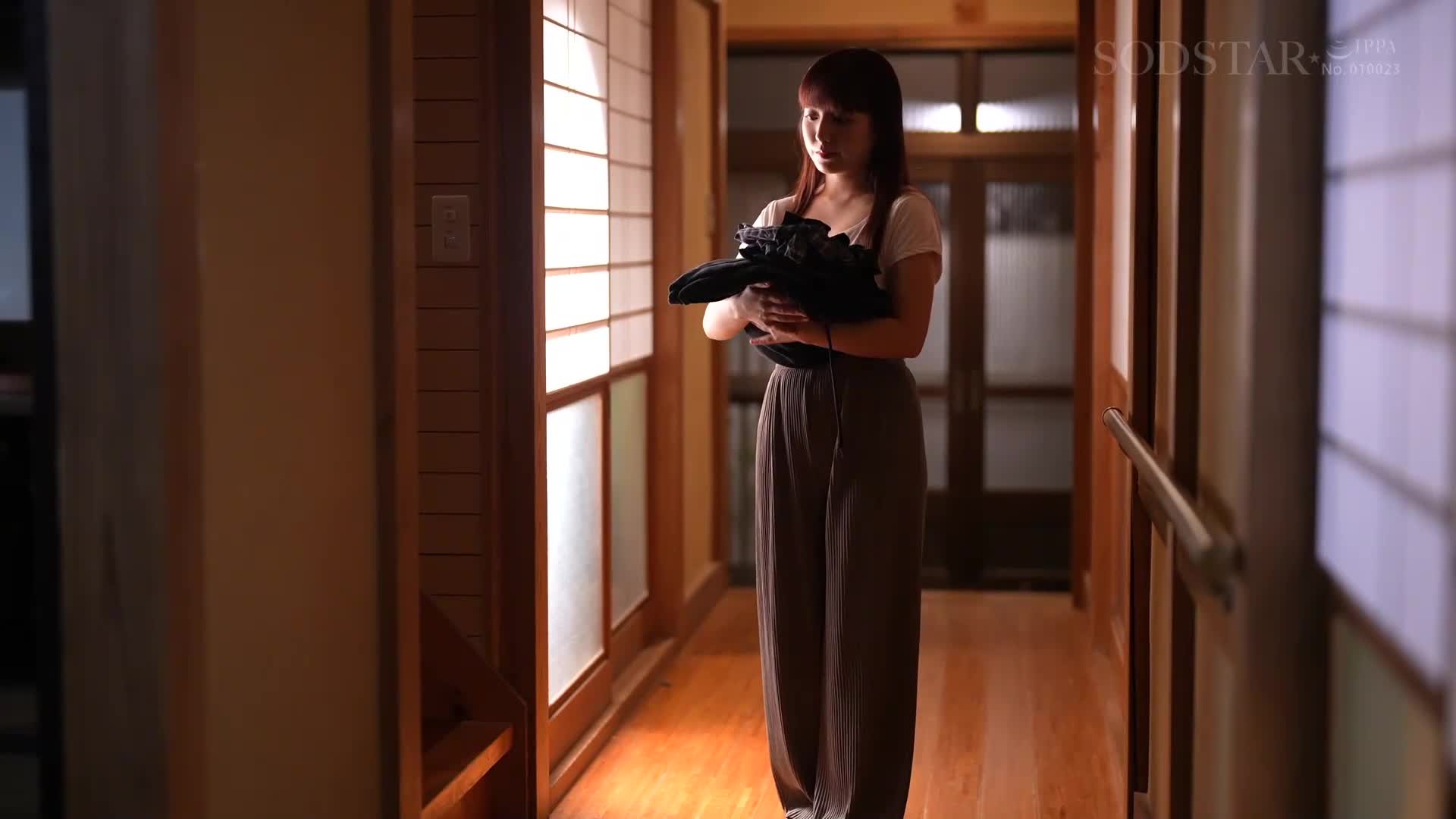 妹成為單親媽媽後回到家鄉給了兄第一次經驗，產後處女再次被奪走。矢埜愛茉 - AV大平台 - 中文字幕，成人影片，AV，國產，線上看