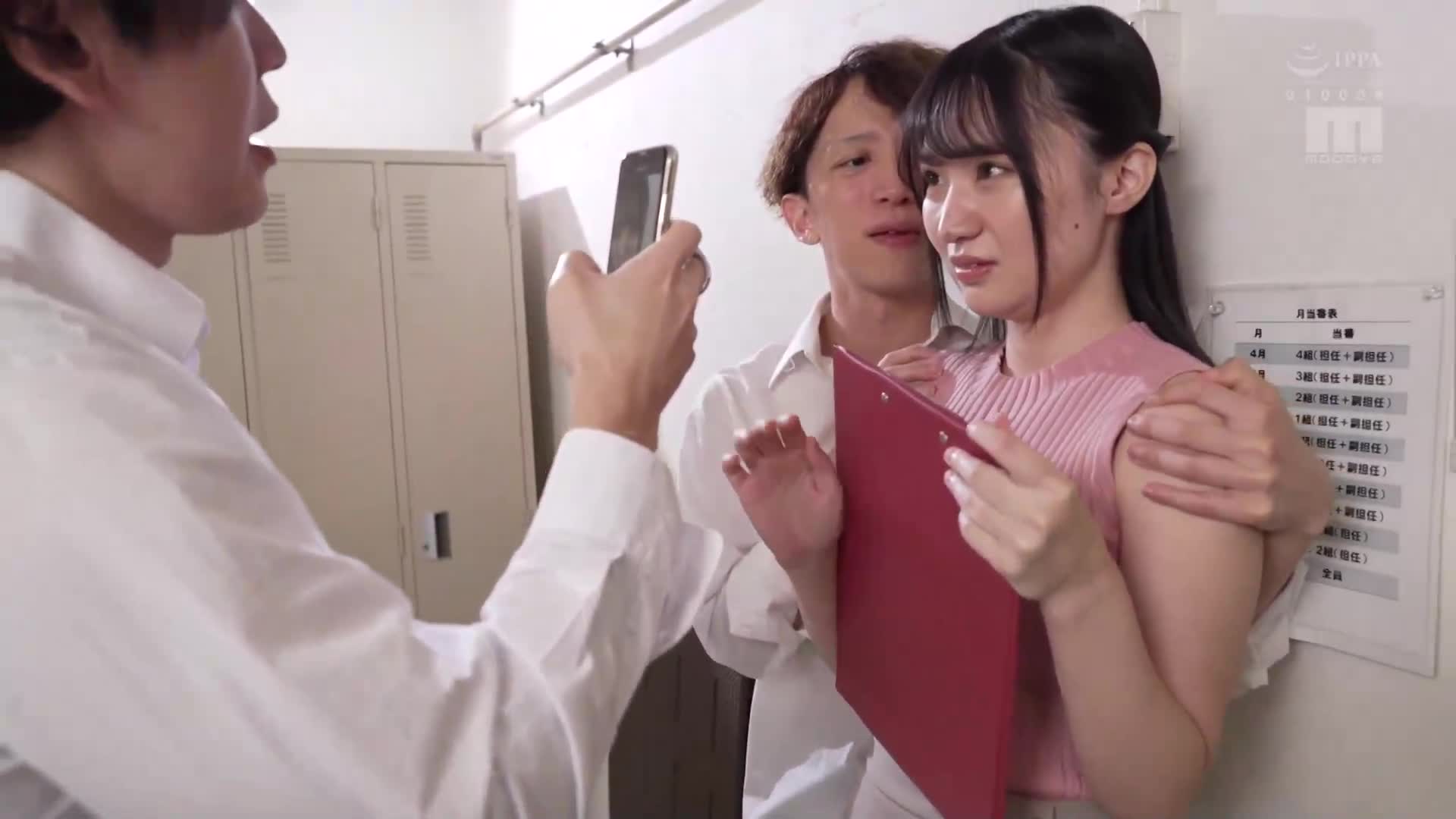 女教師被強姦輪姦「想看老師的巨乳！」被情慾高漲的學生推擠下，打算只是一次，卻被混混學生們的持久陽具所激發，讓我達到高潮 堀田真央 - AV大平台 - 中文字幕，成人影片，AV，國產，線上看