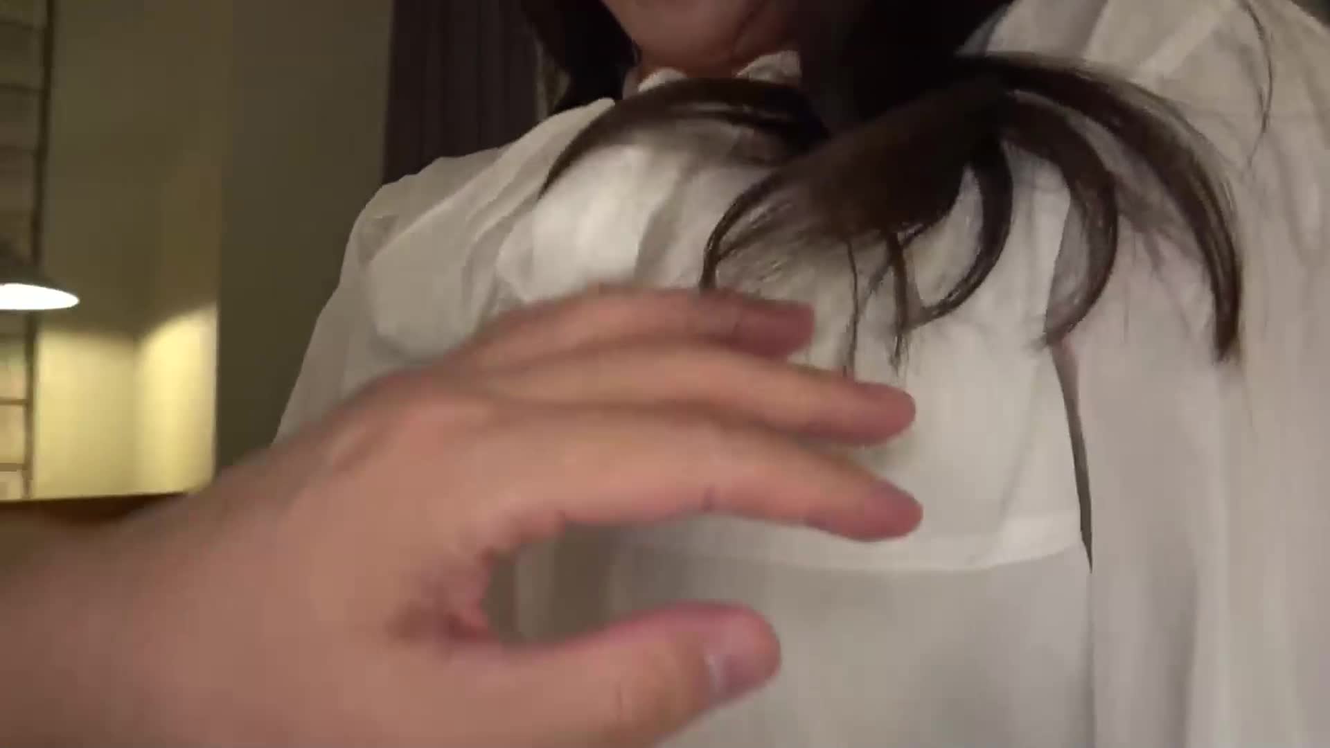 「想成為像心儀的女演員一樣！」天真無邪的笑容展現出來的小阿姐做出了重大決心！鼓起勇氣進行業餘電視首秀！一觸及敏感身體便立刻大洪水！ ？雖然羞澀地忍住聲音，卻流露出甜美聲音！盡情享受鬆軟的身體吧！ 【初拍】在網路上進行AV申請→AV體驗拍攝2342 - AV大平台 - 中文字幕，成人影片，AV，國產，線上看