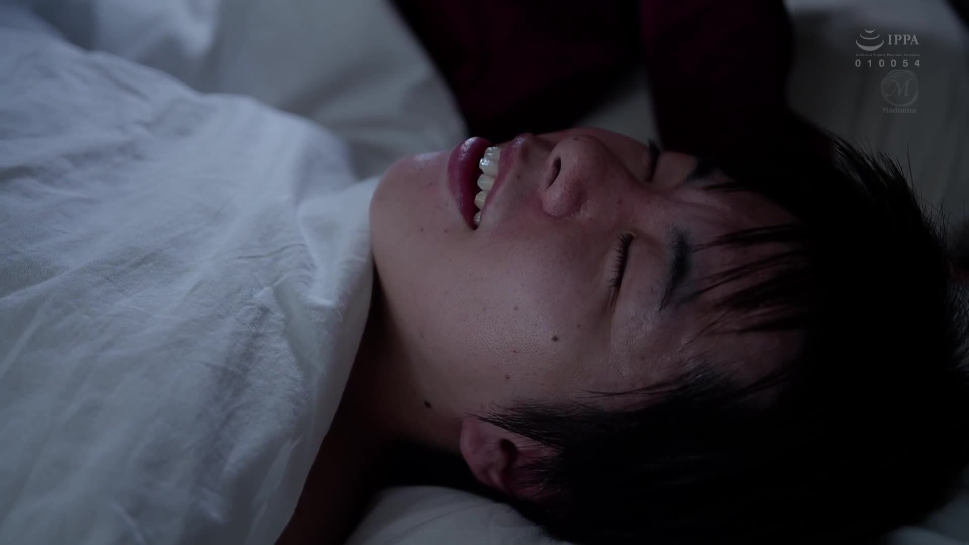 我從一個自誇每週和妻子發生性行為3次的朋友那裡，成功地將他的妻子每週5天、每次3到4次、總共18次中出。橘瑪麗 - AV大平台 - 中文字幕，成人影片，AV，國產，線上看