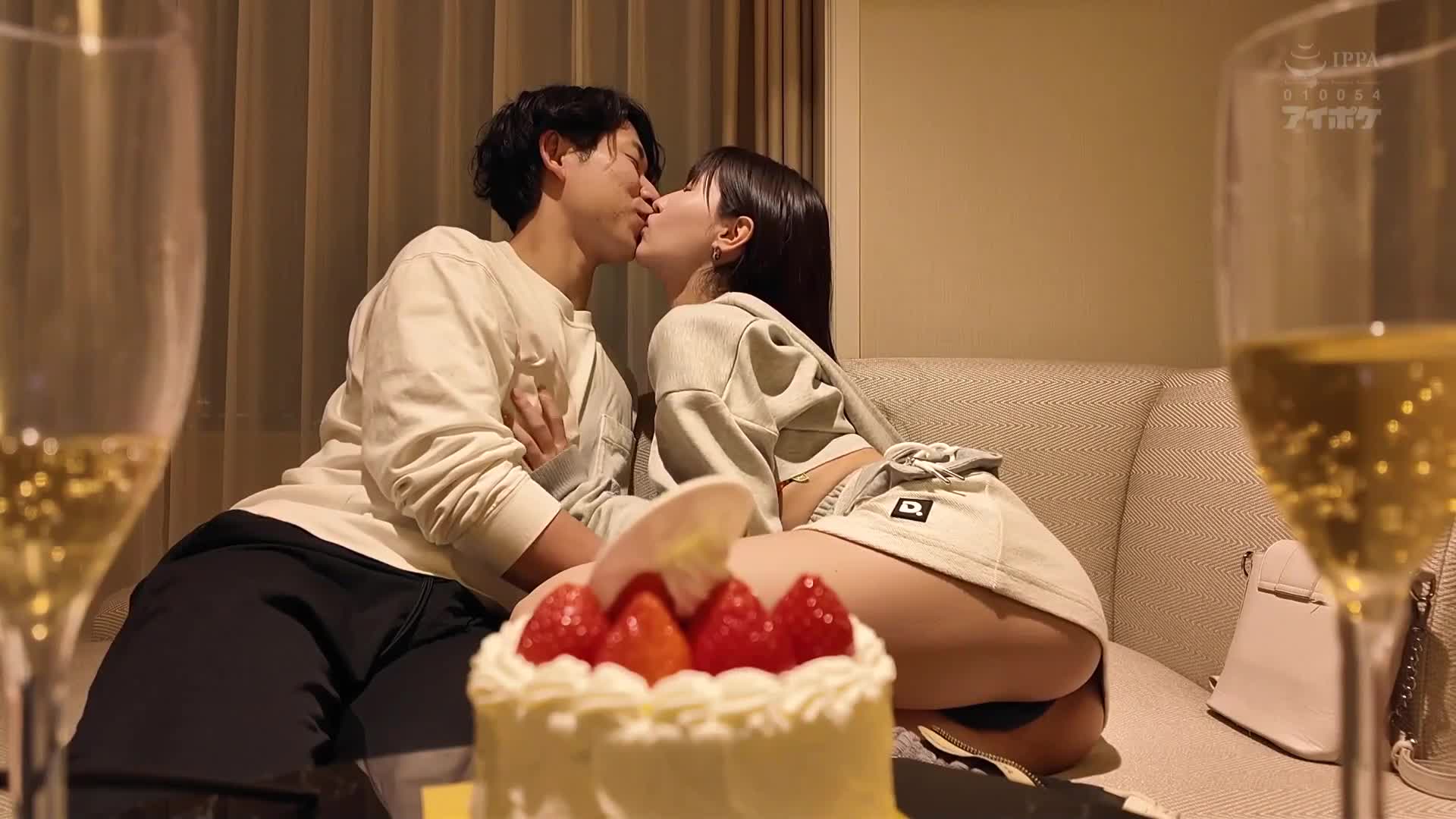 「櫻空桃」與連續內射的24小時約會H，無止境地被痴女纏繞並持續高潮。 - AV大平台 - 中文字幕，成人影片，AV，國產，線上看