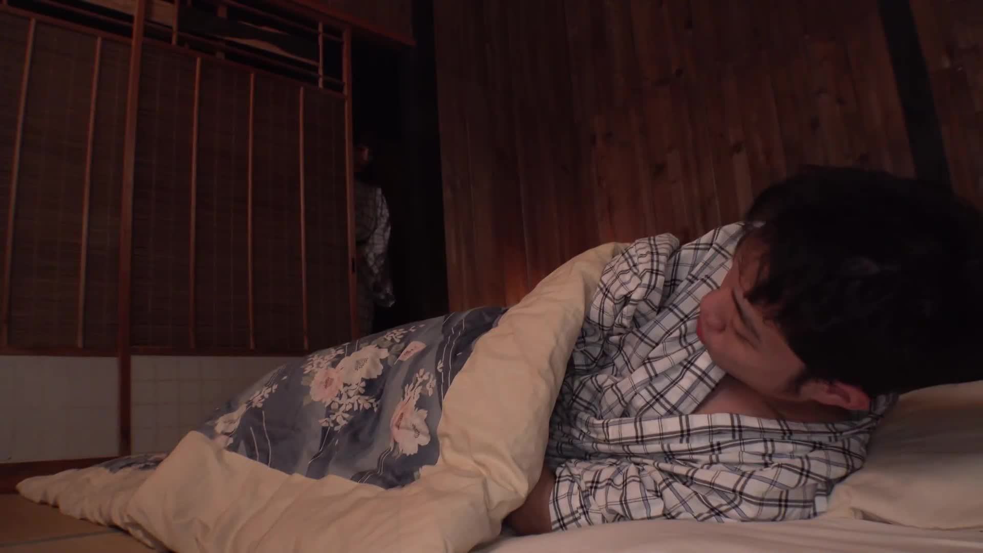 筆借溫泉肥皂 父親再婚了- H罩杯巨乳繼母現身。家庭旅行中，發現我是處男後，被淫蕩的繼母瞄準...逢見梨花 - AV大平台 - 中文字幕，成人影片，AV，國產，線上看