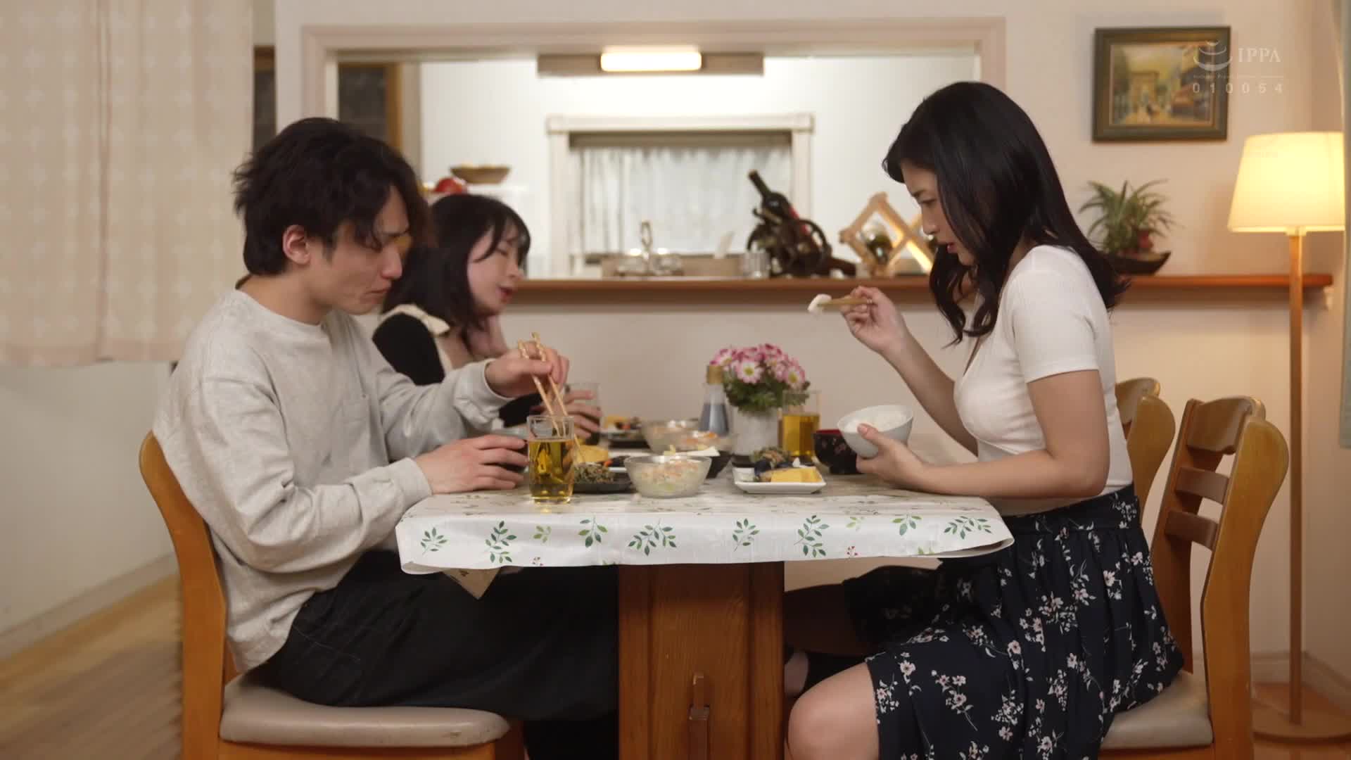 我深陷於最愛的女兒男友剧烈抽搐的性交中。吉永塔子 - AV大平台 - 中文字幕，成人影片，AV，國產，線上看