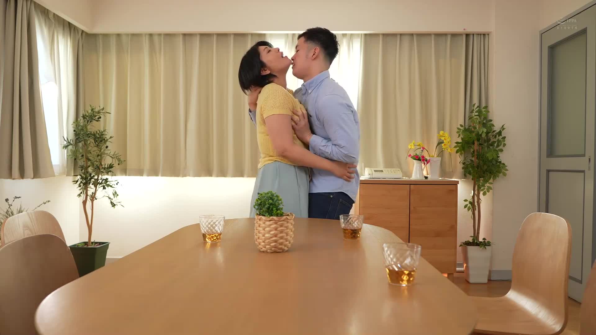 就連繼母也想懷孕。赤井美希 - AV大平台 - 中文字幕，成人影片，AV，國產，線上看