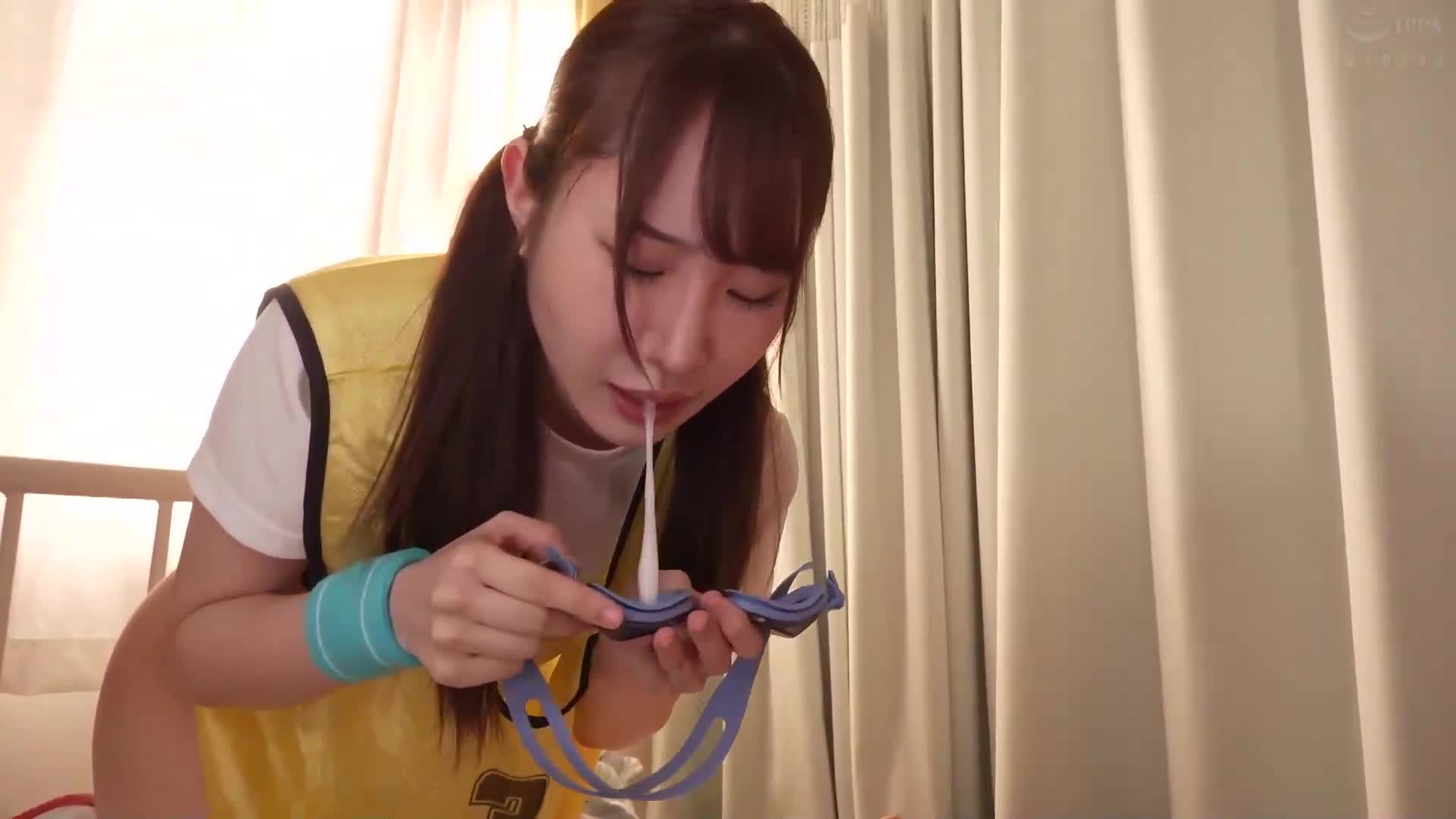 校規違反將受到共同責任！男生故意犯規，作為懲罰，男女生都要半裸露下半身上學！我就讀的超進學校的校規非常嚴格。 - AV大平台 - 中文字幕，成人影片，AV，國產，線上看