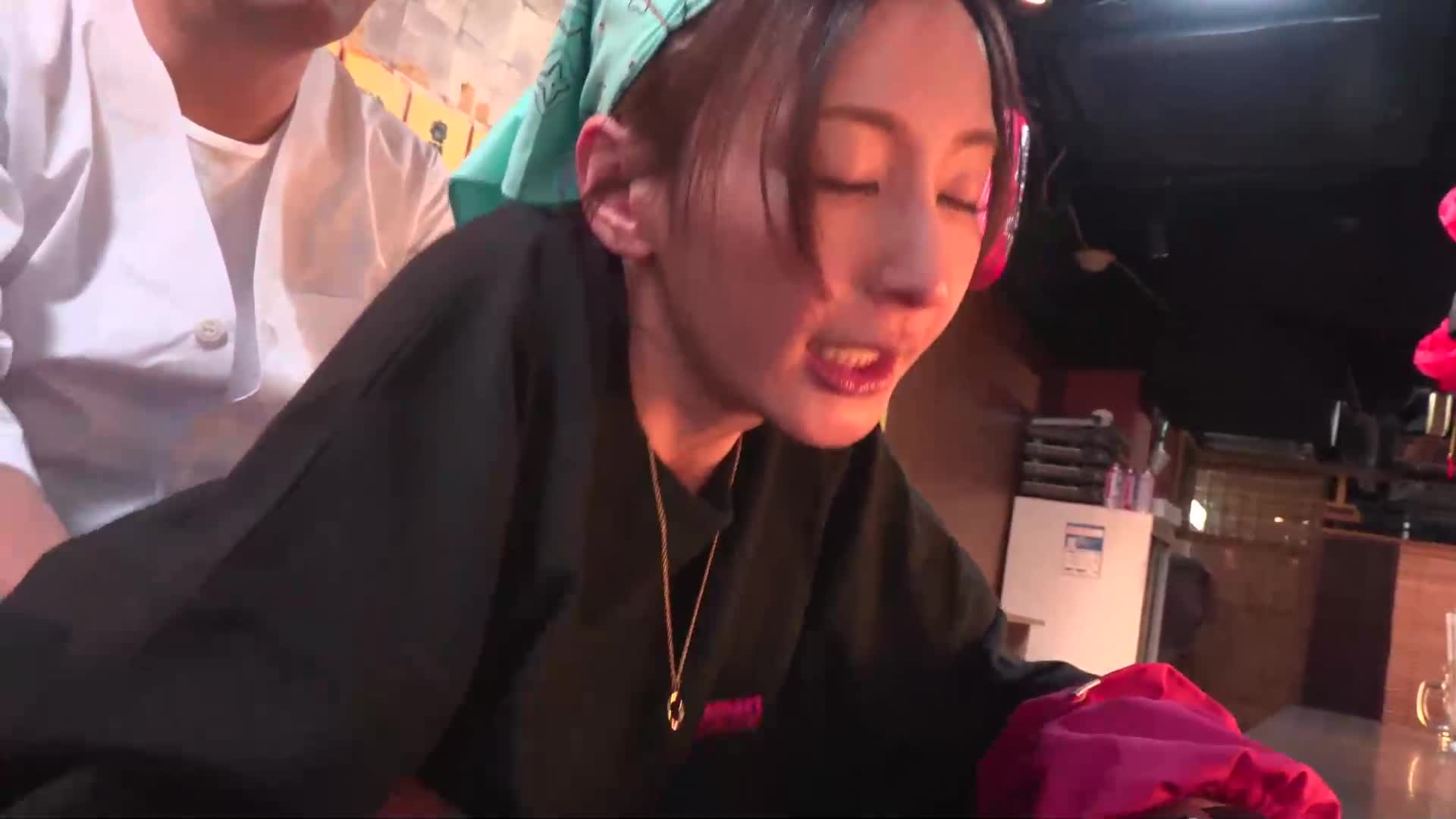 火辣辣的中華美人姐妹在城市中展露身手，輝煌的日常與性愛！ - AV大平台 - 中文字幕，成人影片，AV，國產，線上看