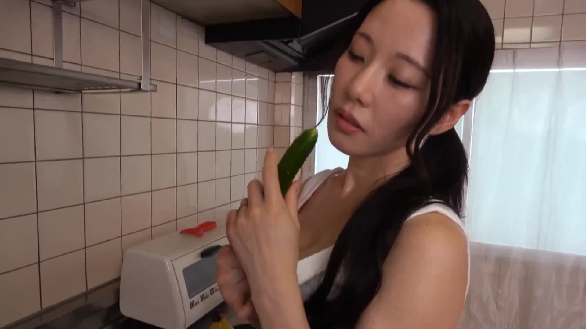 心愛的熟女租賃女郎 伊東沙蘭 - AV大平台 - 中文字幕，成人影片，AV，國產，線上看