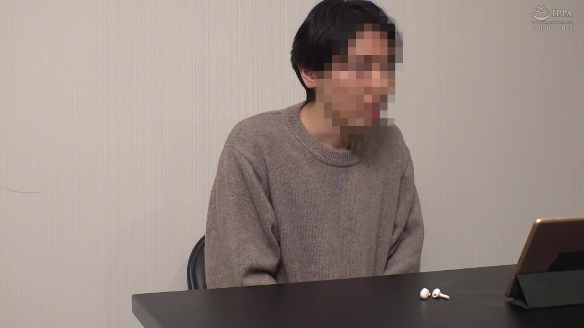 一般男女監控AV 大學生情侶限定 男友寢取願望實現企劃！裸體素描中對心愛的女友不停大量精液集體射擊！總共射出168發！濃厚精子大量灑滿全身，讓自豪的巨乳、臉、頭髮、腳趾都被白濁液體覆蓋！男友不知情的精液淹沒… - AV大平台 - 中文字幕，成人影片，AV，國產，線上看