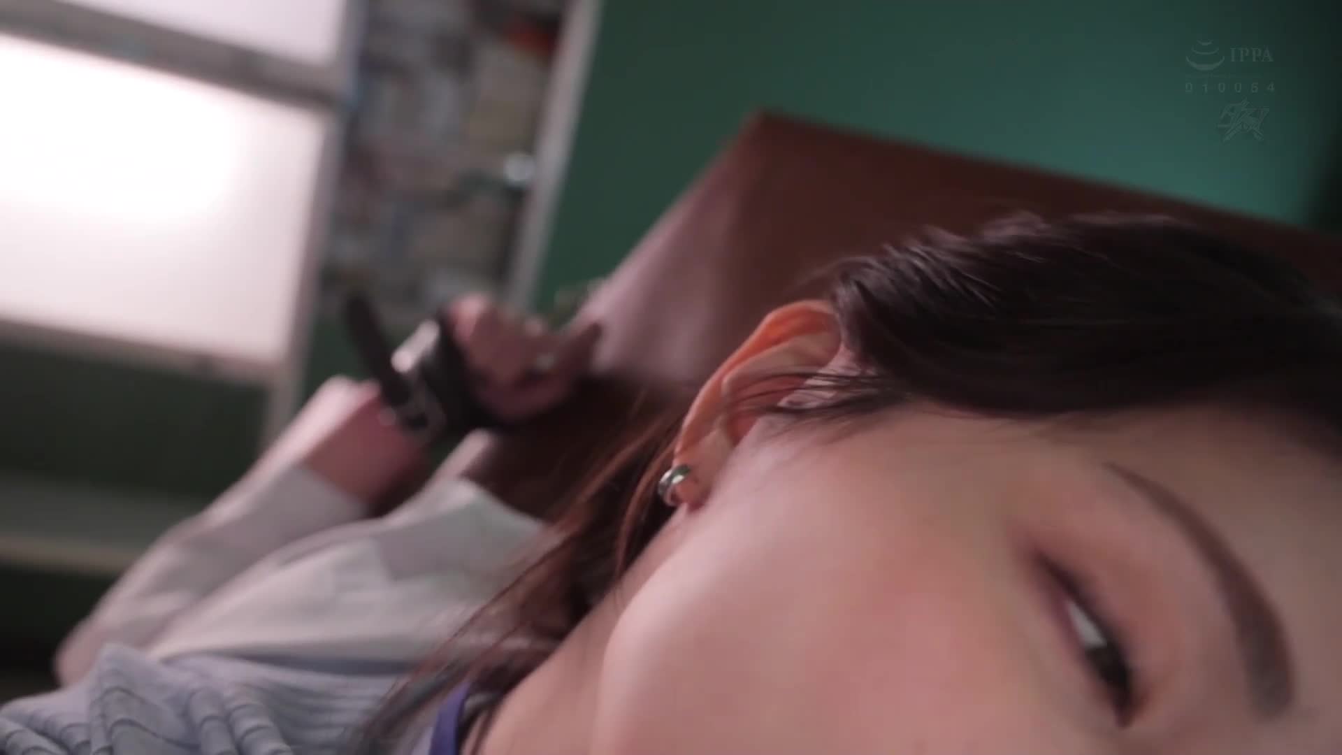 討厭的同事在比賽中輸給了他，被使用在考試中的媚藥，讓她全身變成性感帶，不斷失禁高潮的女醫生。橘瑪麗 - AV大平台 - 中文字幕，成人影片，AV，國產，線上看