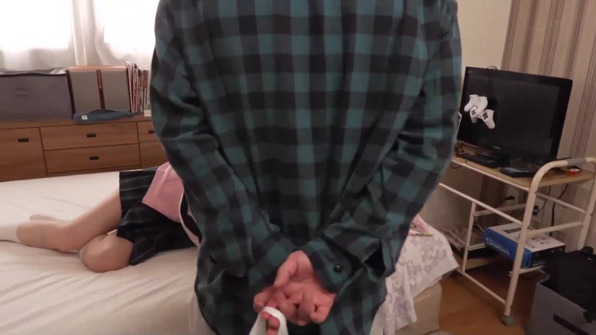 如果有戴套就不算是偷腥，而且可以用我的私密部位，當我拼命地被猛烈地插入時，感覺超爽快！最後，甚至在沒有戴套的情況下多次偷腥中出！小栗操 - AV大平台 - 中文字幕，成人影片，AV，國產，線上看