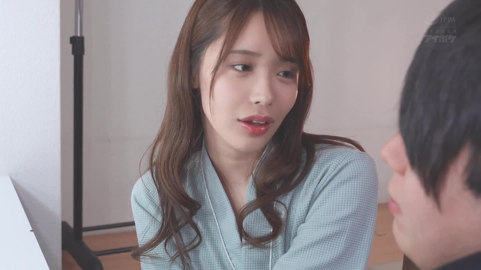 人們會被這個笑容清純的淫蕩女孩的惡毒淫語和迷人的魅力無敵的胸誘惑所吸引，男人沒有勝算... 長濱蜜璃 - AV大平台 - 中文字幕，成人影片，AV，國產，線上看