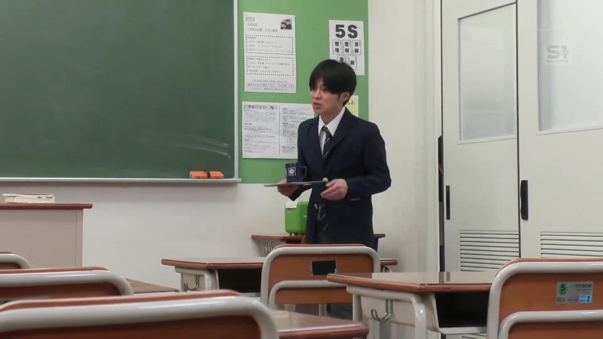 [AI解碼版] 年齡接近的班主任女教師每天都在給她灌藥，到了第七天，她變成了一個渴望學生的陽具的發情雌性。七森莉莉 - AV大平台 - 中文字幕，成人影片，AV，國產，線上看