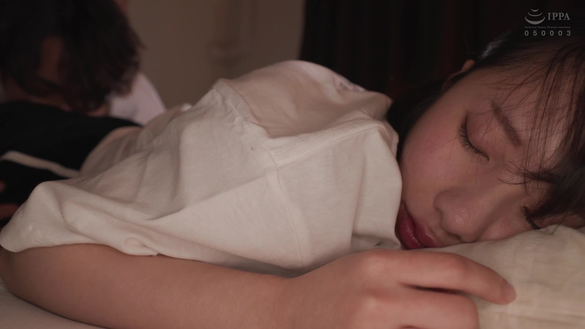 羨羡優秀的繼妹，每晚讓她服用安眠藥，持續強姦未成熟的私密地方，女學生被迷姦睡姦繼姆 松井日奈子 - AV大平台 - 中文字幕，成人影片，AV，國產，線上看