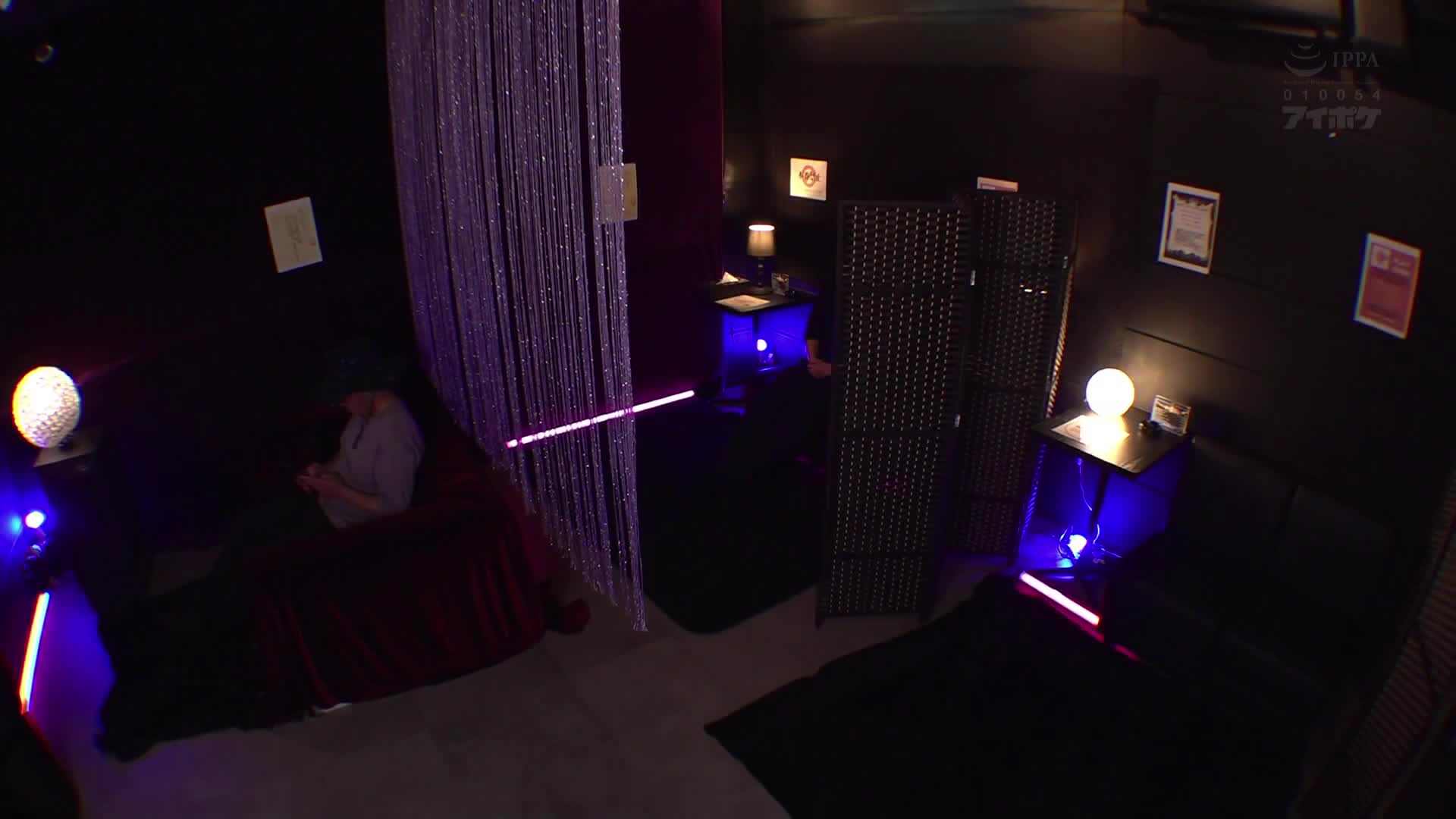 海外美女在日本的風俗首次體驗！不懂規則卻隨便應付客人的要求，辱罵著並進行性行為...任何事情都可以嗎？服從性兔女郎沙龍 天音蜜雪兒 - AV大平台 - 中文字幕，成人影片，AV，國產，線上看