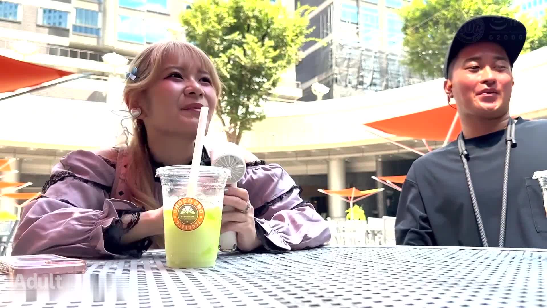 【剛毛潮男哀悼】推特太棒了...但錢包卻是空的！透過現場遠征和限定商品付費地獄！對帥哥太過敏感的偏執狂混血兒，在目光狂熱下完全失去理性！從密密麻麻的陰毛中滴落的大量潮水！酣暢地衝擊著肉感身體，充滿中出和射精！在演唱會前堅持困難！【玩伴的大雞雞】【莉可梅洛】 - AV大平台 - 中文字幕，成人影片，AV，國產，線上看