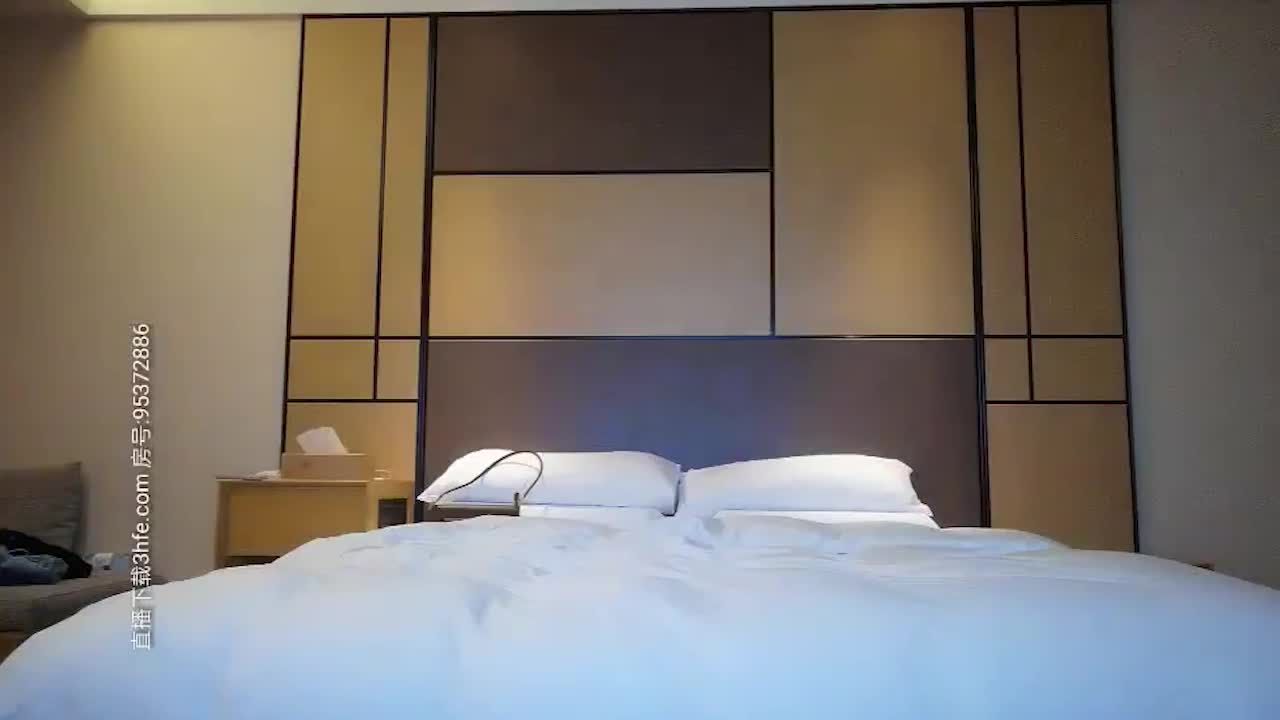 小寶尋花極品高品質牛仔褲週邊妹子坐在身上調情一番舌吻摸奶上位自己動大力猛操 - AV大平台 - 中文字幕，成人影片，AV，國產，線上看