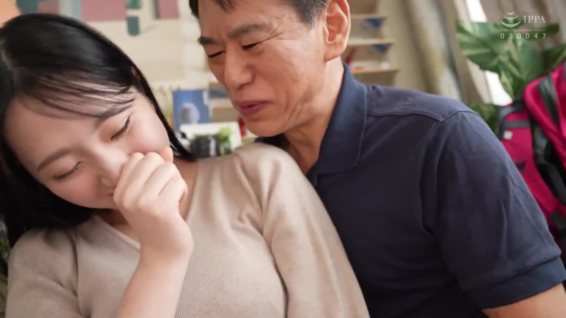 新B級素人初拍攝 127 「爸爸，對不起。」 22歲的真理加，橘子農場助手 陰毛茂密！茂密！「沒有修整的叢林陰毛」「從那裡溢出的愛液即使舔也很美味」「被毛覆蓋的沼澤地有著柔軟的小陰唇纏繞的快感洞穴」永野鈴 - AV大平台 - 中文字幕，成人影片，AV，國產，線上看