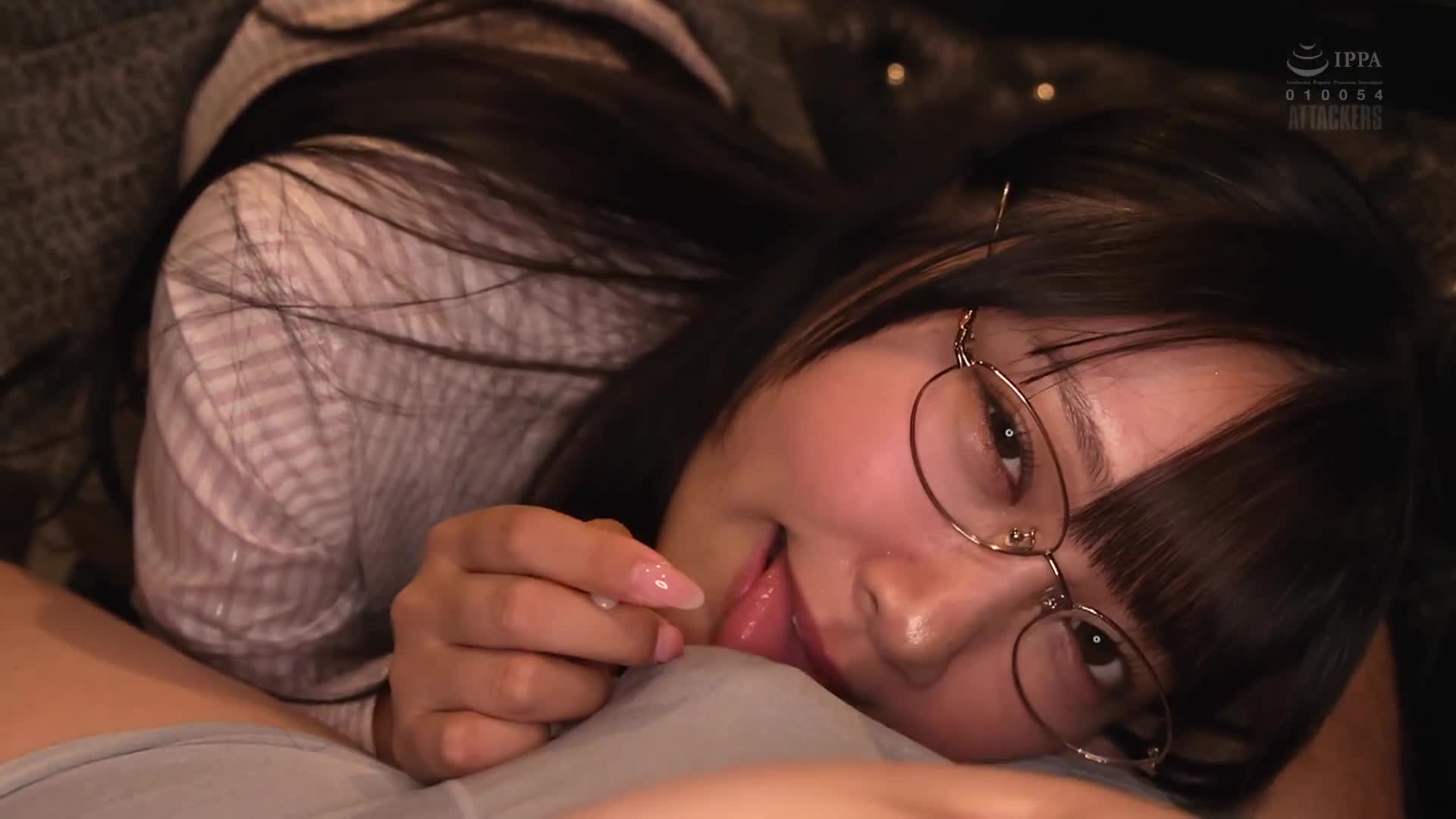 初次有了女朋友，她脫下衣服後展現出令人驚豔的身材和性慾，讓我幾乎把精子都榨乾了。姬咲華 - AV大平台 - 中文字幕，成人影片，AV，國產，線上看