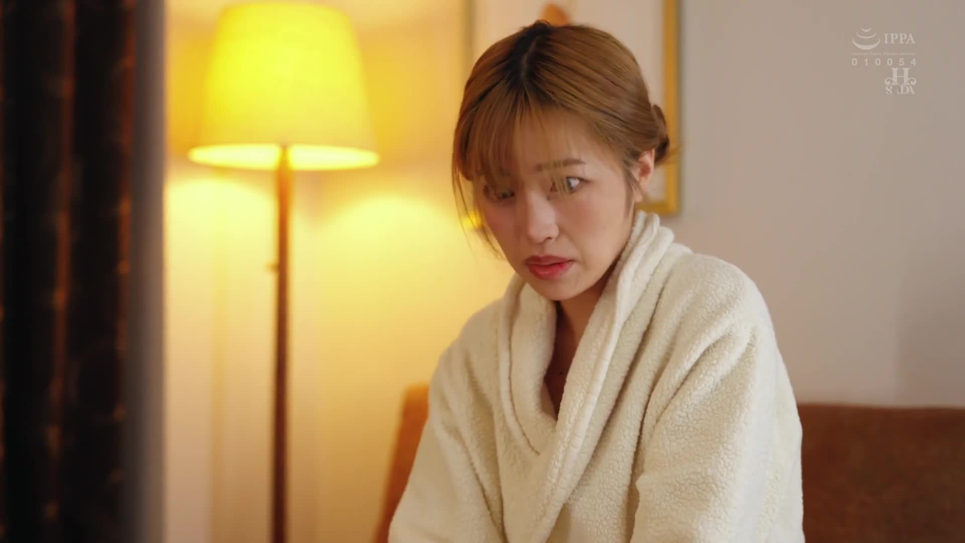 「媚藥混入的妻子被玩弄到極致，潮吹絕頂的美容院。椿莉香」 - AV大平台 - 中文字幕，成人影片，AV，國產，線上看