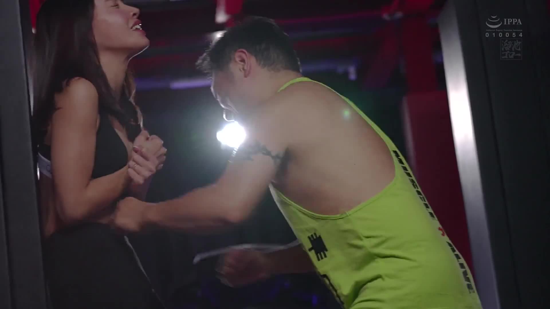 在非法訓練健身房進行人體實驗...。被注射春藥用陽具大量抽插並成為廢人的已婚女探員大谷雙葉 - AV大平台 - 中文字幕，成人影片，AV，國產，線上看